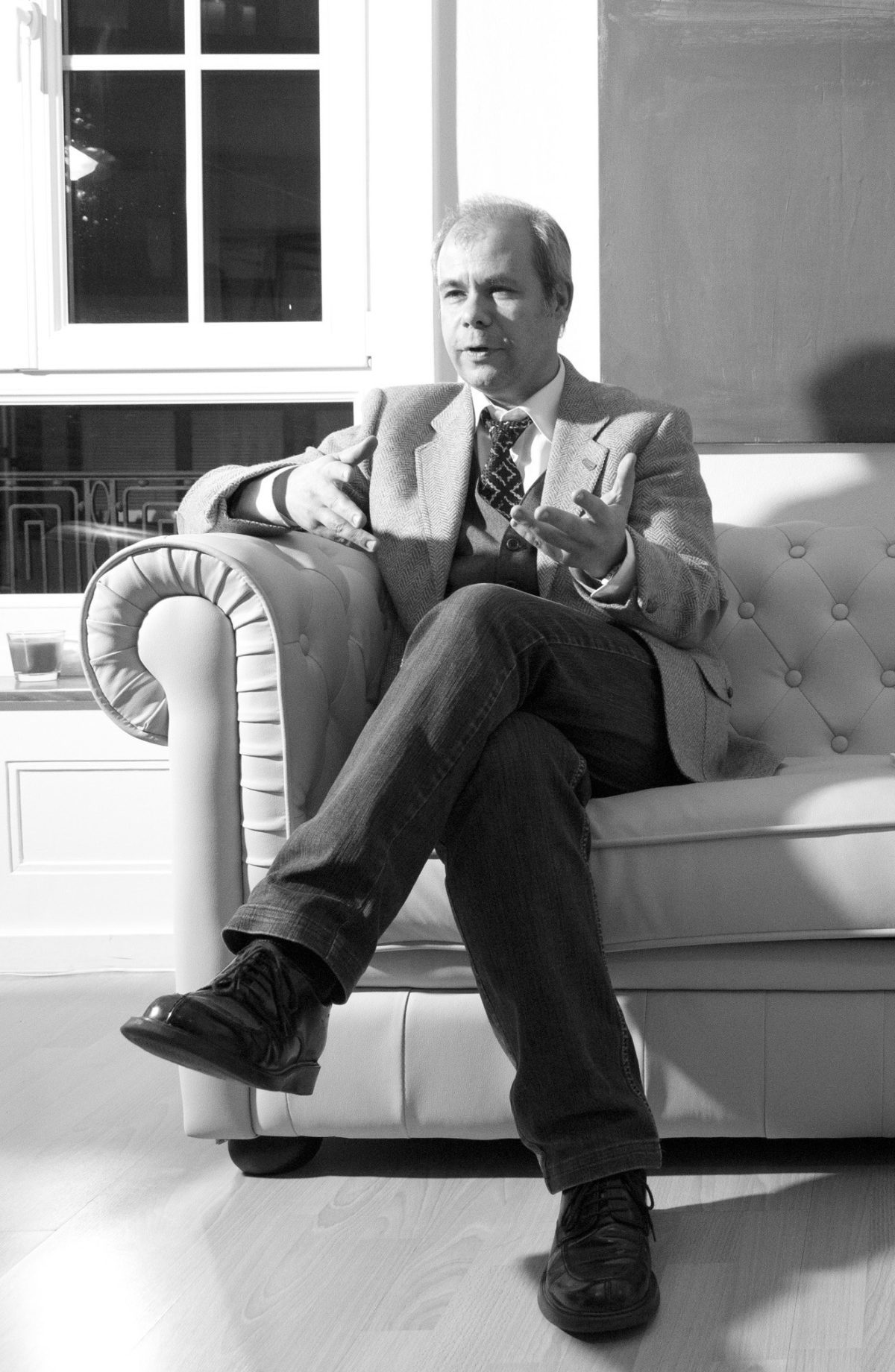 L’éditeur  sur le divan